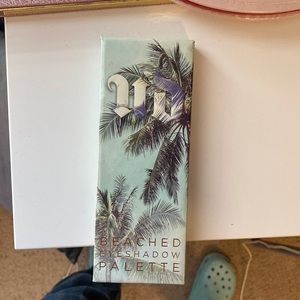 Urban Decay beached palette